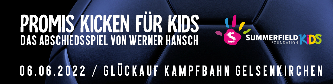 Promis kicken für Kids: Das Abschiedsspiel von Werner Hansch